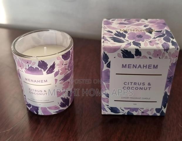 Citrus and Coconut Scented Candle - thumbnail 10