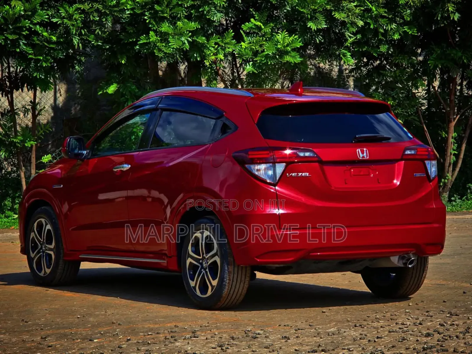 Honda Vezel 1.5 Hybrid 4WD 2018 Red