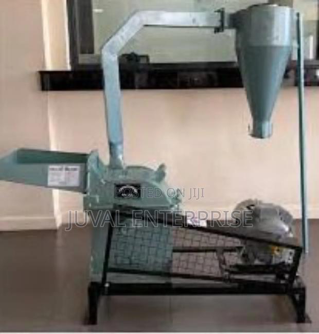 Posho Mill Complete With Cyclone And 10hp Engine Machine - main view