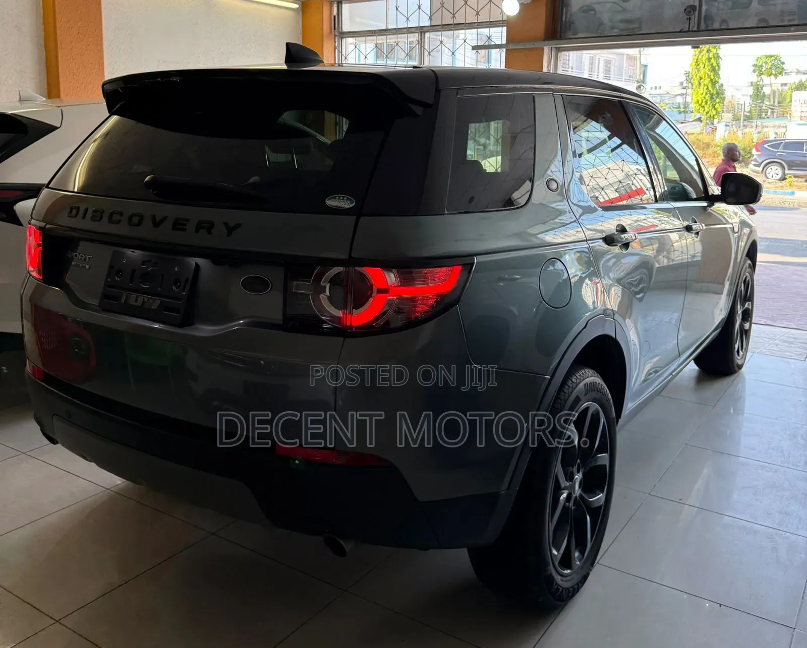 Rover Land 2017 Gray