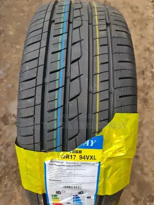 225 /45 R17 Bearway Tyres (Bw668).