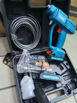 Makita Cordless Carwash Machine