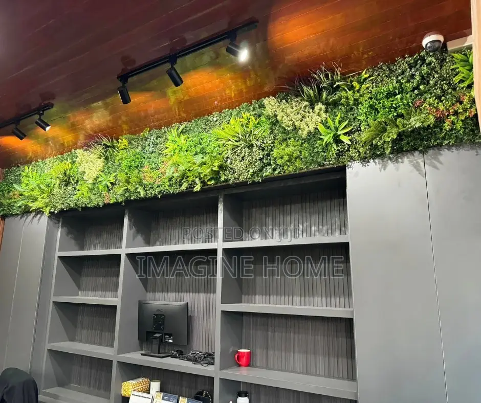 Keep It Green Wall Hedges