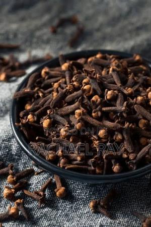 Cloves Whole - main view