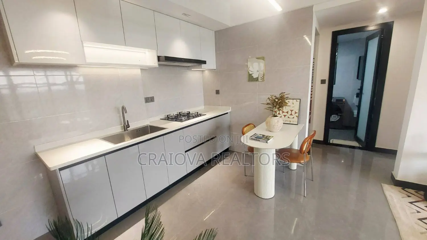 2bdrm Apartment in Hotel 67 Area for sale
