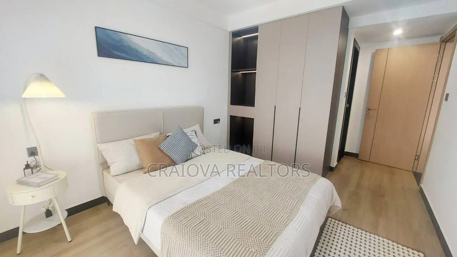 2bdrm Apartment in Hotel 67 Area for sale