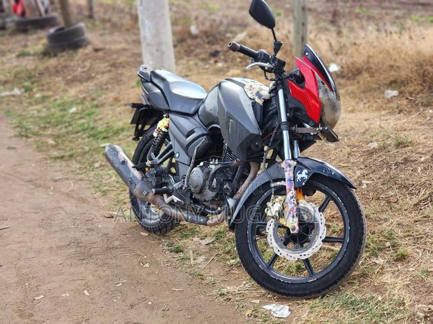 TVS Apache 160 4V 2021 Black