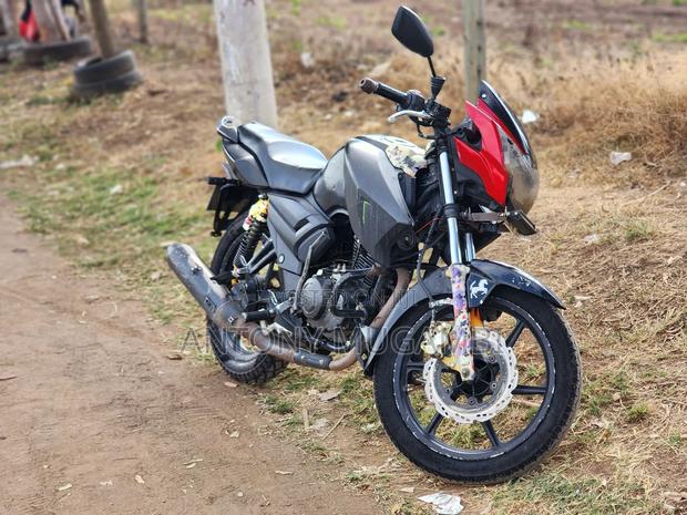 TVS Apache 160 4V 2021 Black - thumbnail 2