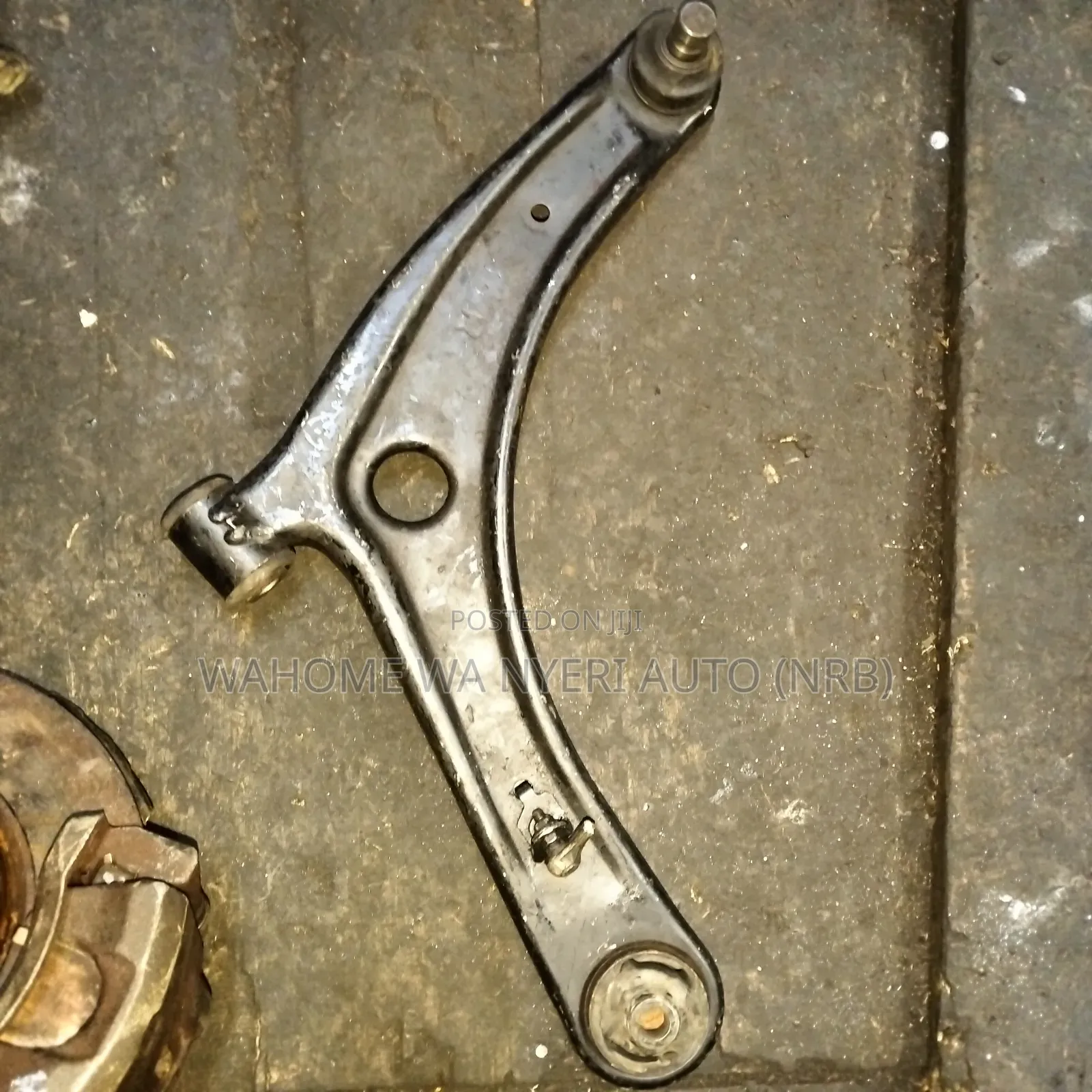 Control Arm Mitsubishi Lancer