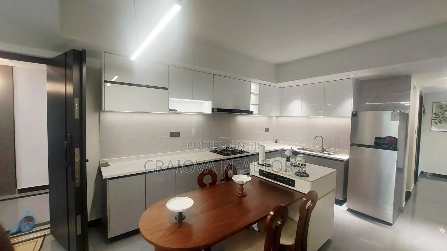 3bdrm Apartment in Hotel 67 Area for sale