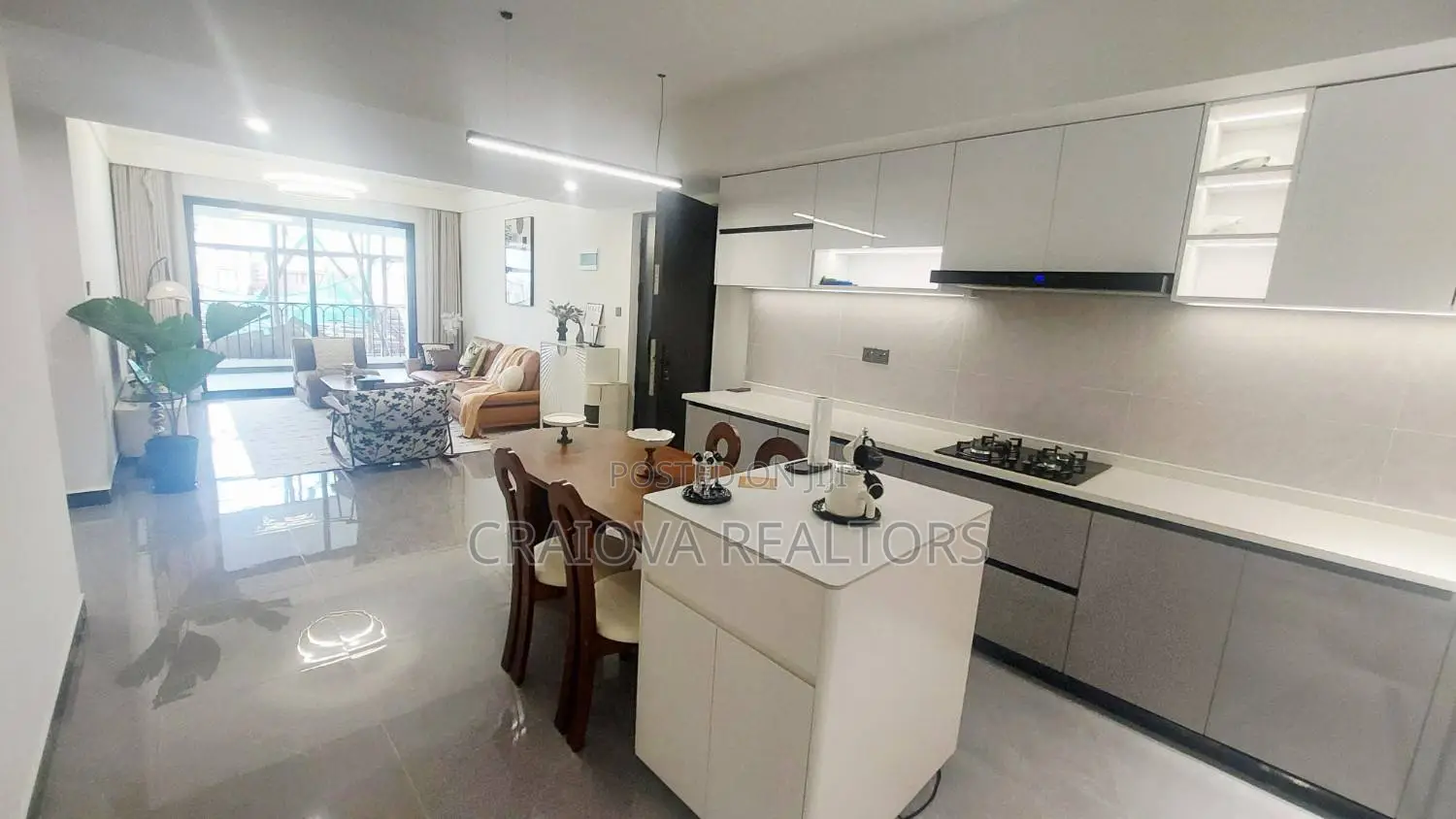 3bdrm Apartment in Hotel 67 Area for sale