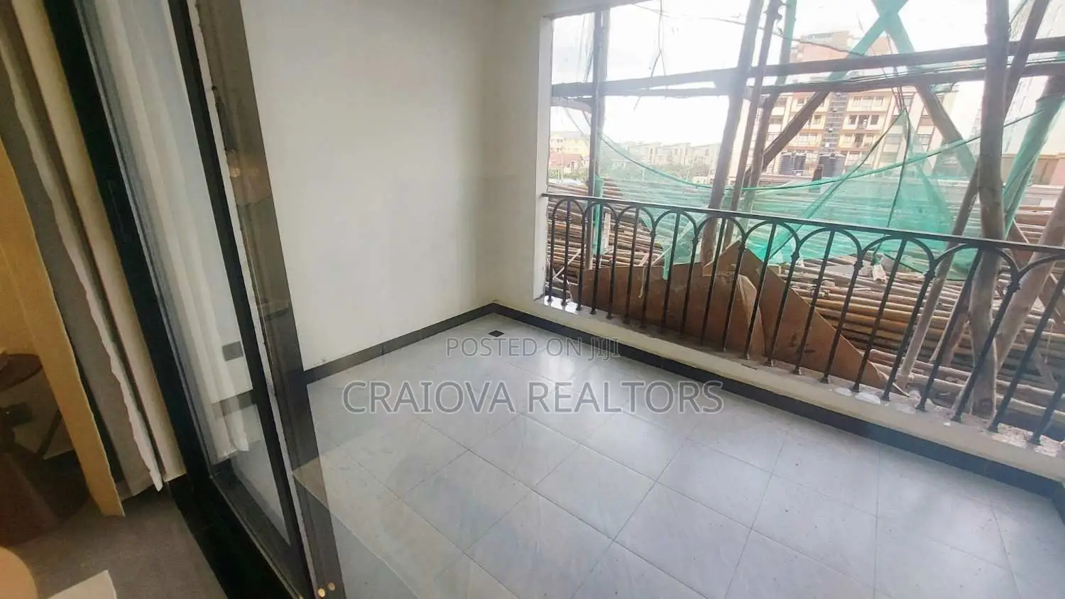 3bdrm Apartment in Hotel 67 Area for sale