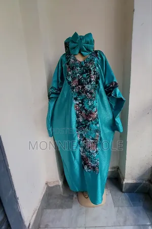 Ankara Wedding Outfit. Unique Design