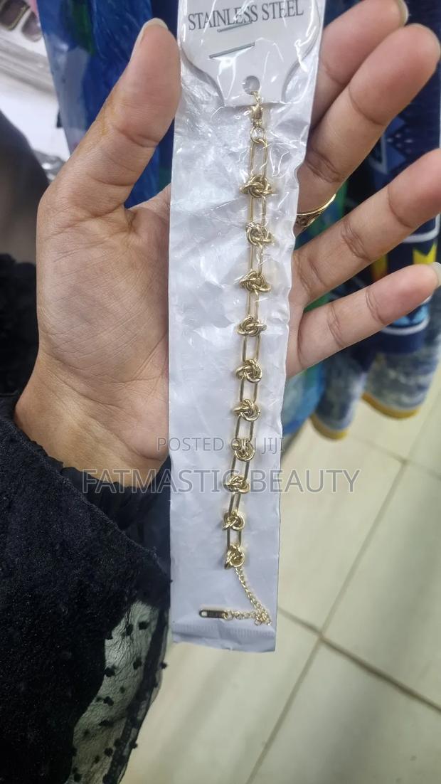 No Fading Bracelet - main view