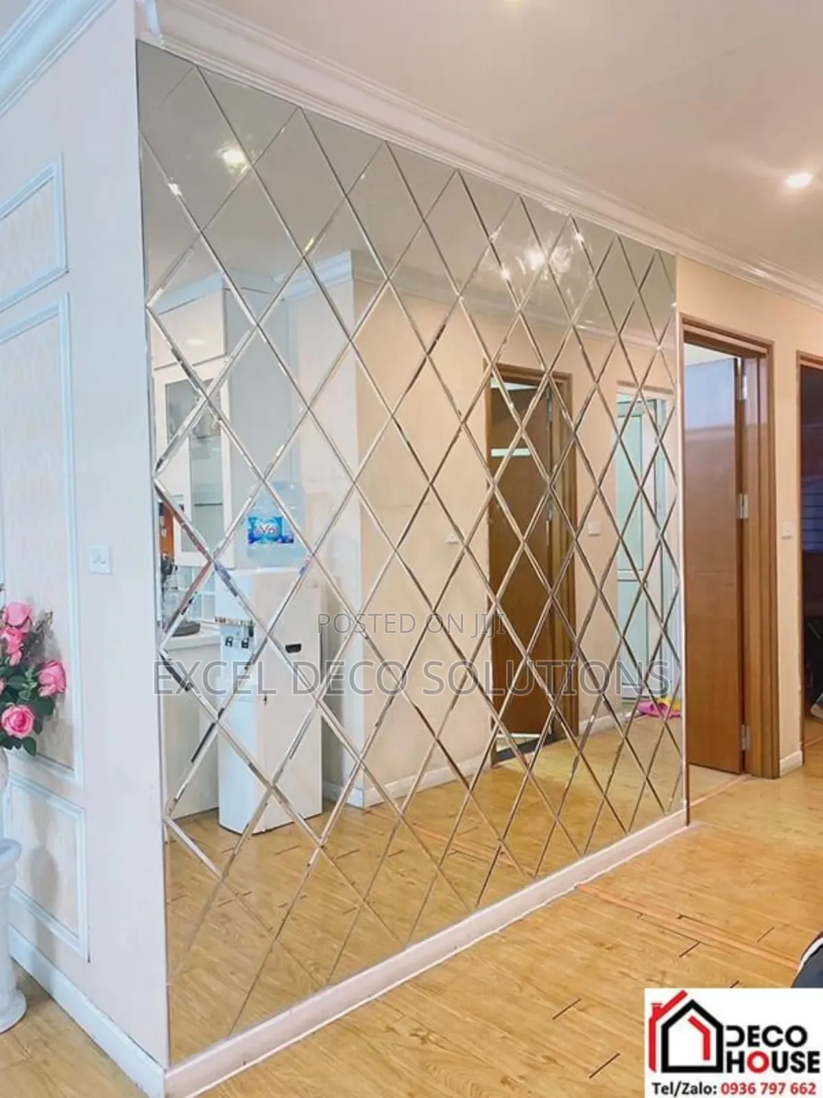 Elegant Diamond Wall Mirror – Rectangle Design