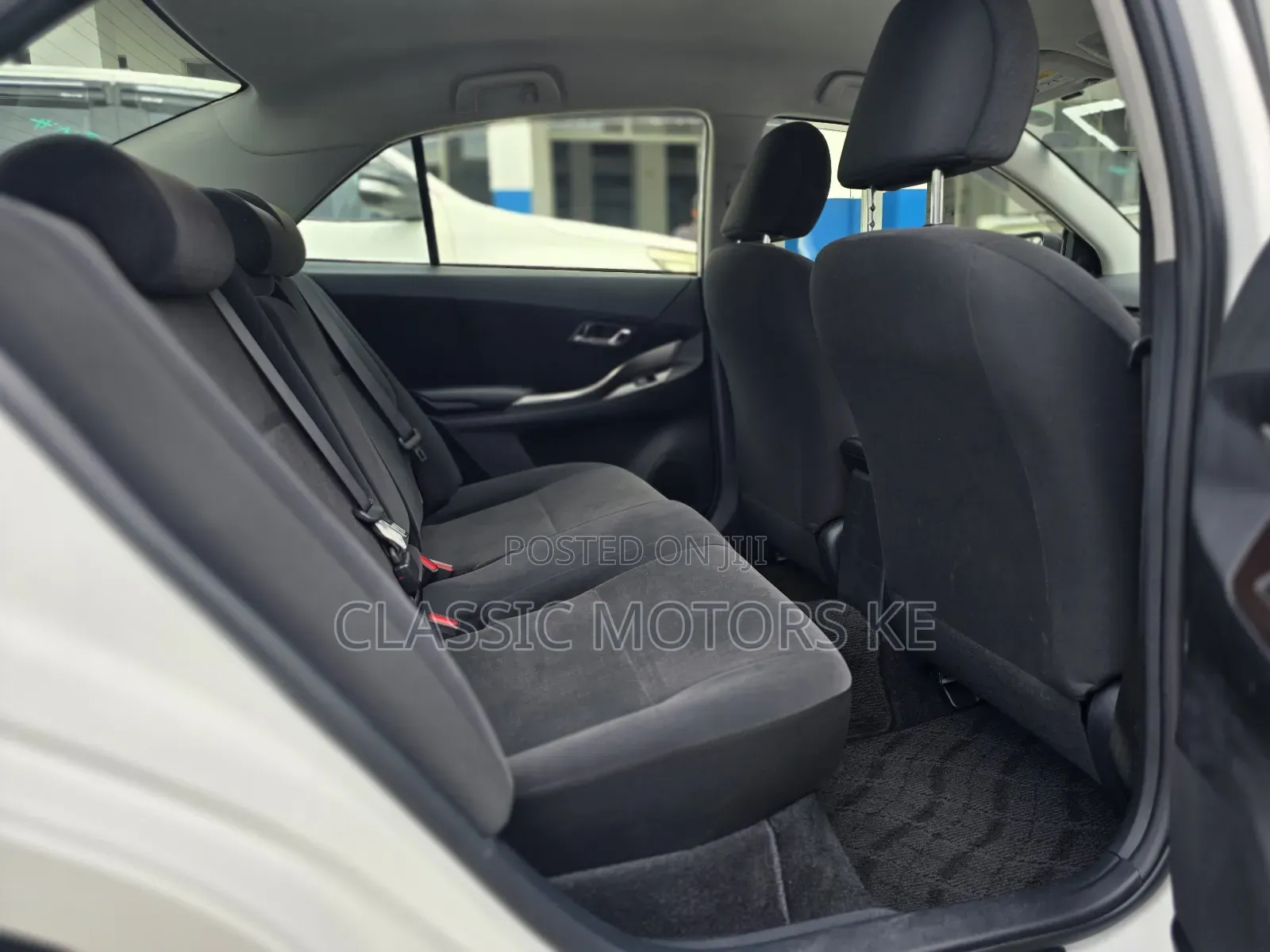 Toyota Premio 1.5 FWD 2019 White