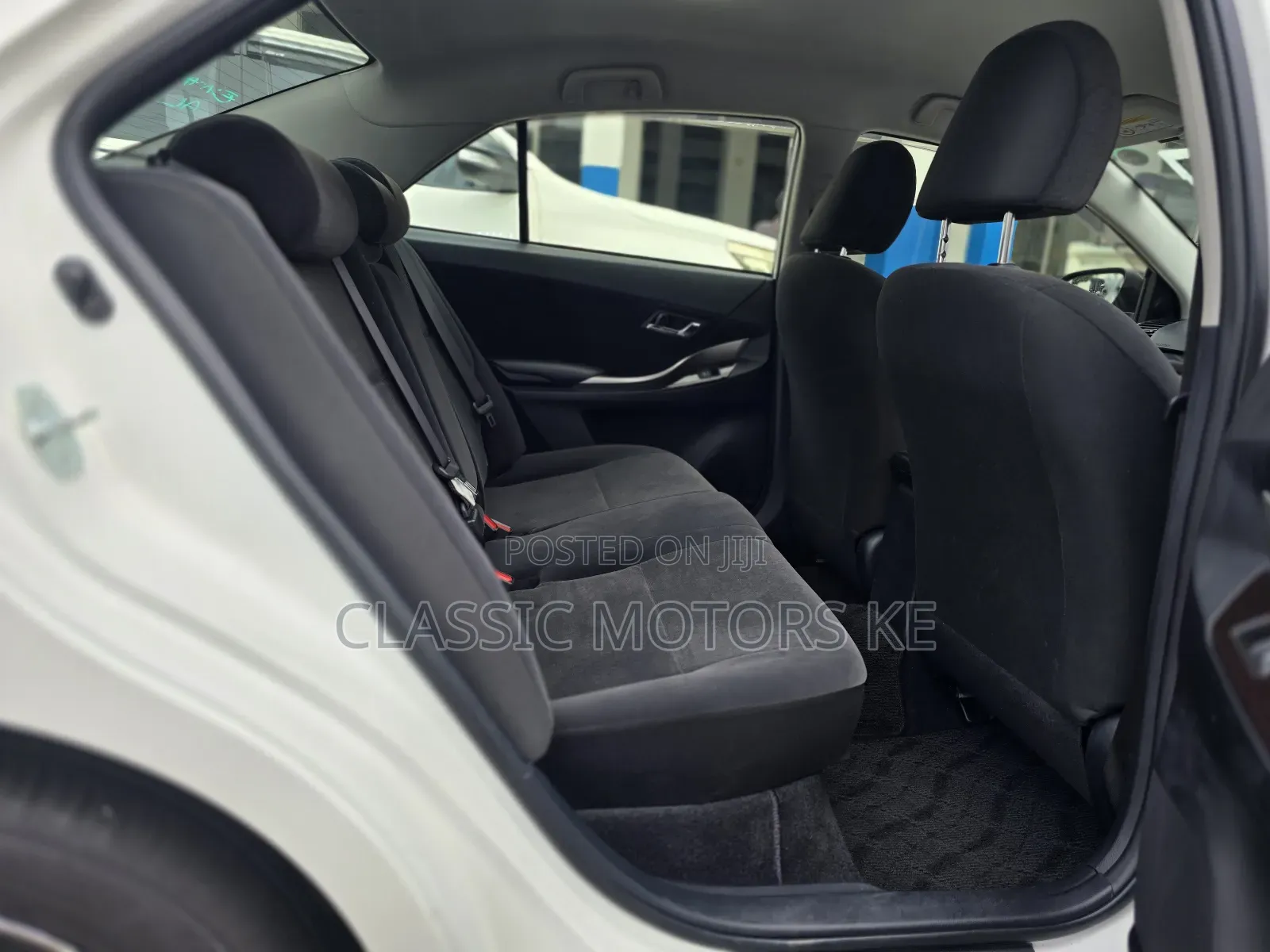 Toyota Premio 1.5 FWD 2019 White
