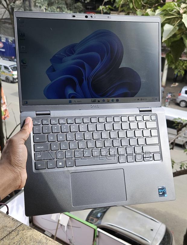 Laptop Dell Latitude 7420 16GB Intel Core I7 SSD 512GB