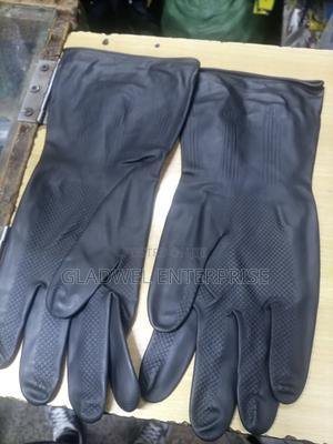 Rubber Hand Gloves - thumbnail 2