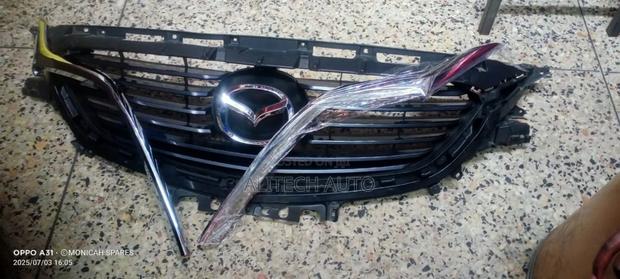 Mazda Atenza Grill 2016