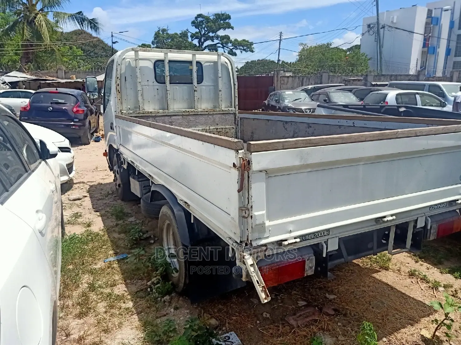 Toyota Dyna 2013 White