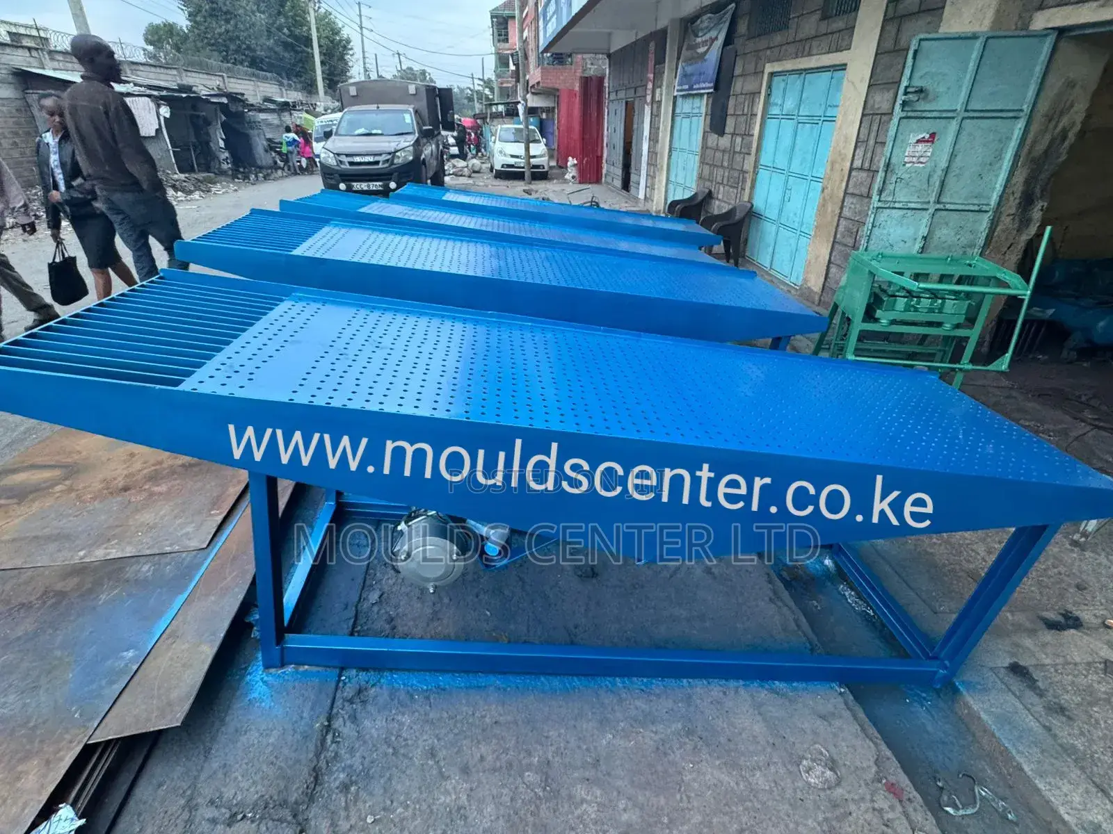 High Amplitude Vibrating Table