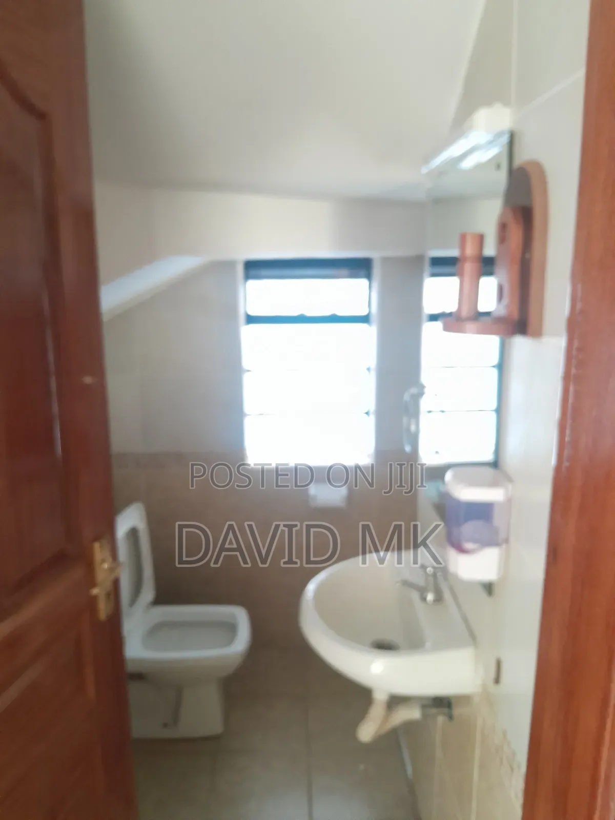 4bdrm Mansion in Kamakis for rent