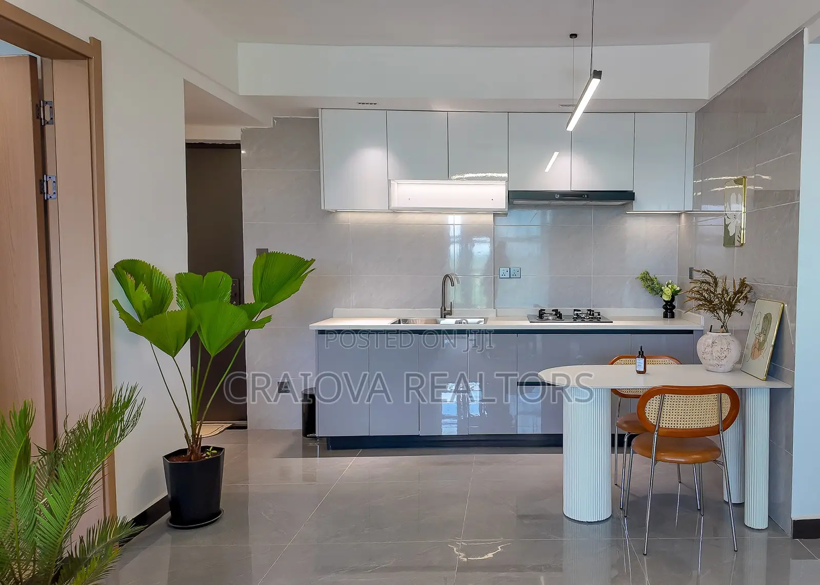 3bdrm Apartment in Hotel 67 Area for sale