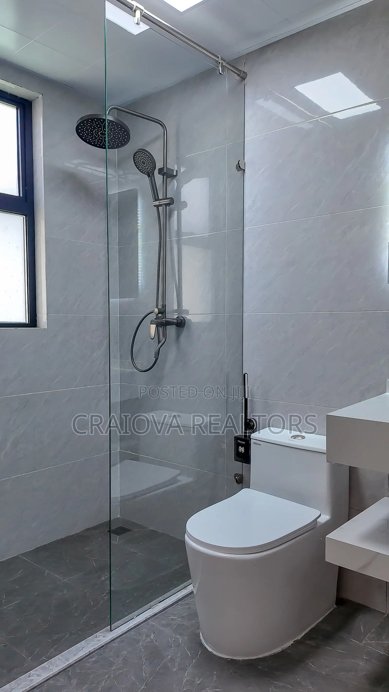 3bdrm Apartment in Hotel 67 Area for sale