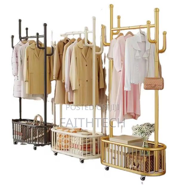 *Cloth Rack