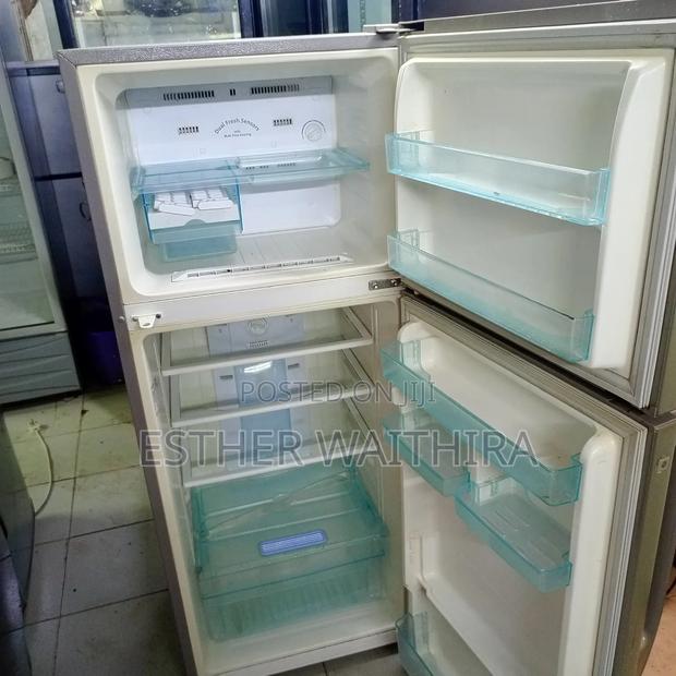 Brown Well Maintained Sumsung Fridge - thumbnail 3