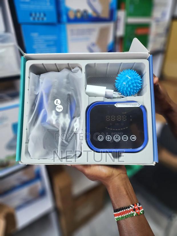 Finger Trainer Exercissing Gloves - main view