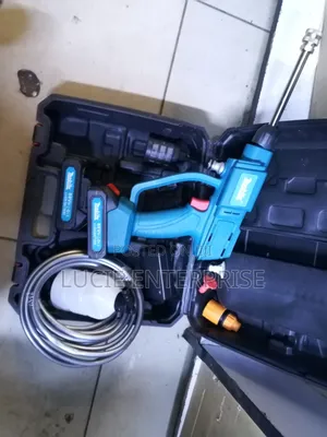 Makita Car Wash Machine/ Cordless Car Wash
