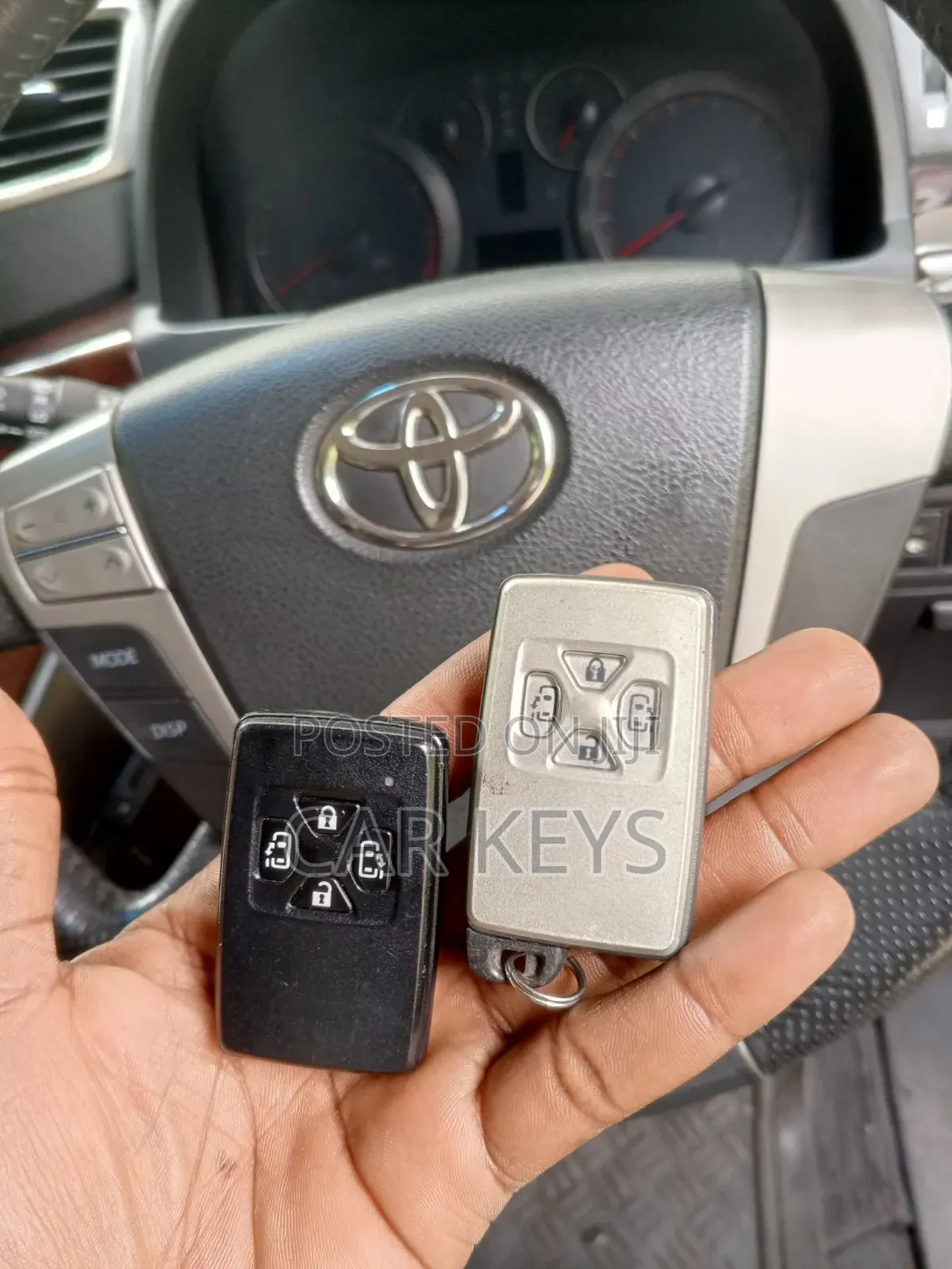 Toyota Noah Key Replacement Services 