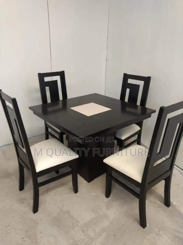 Black 4 Seater Dinning Table