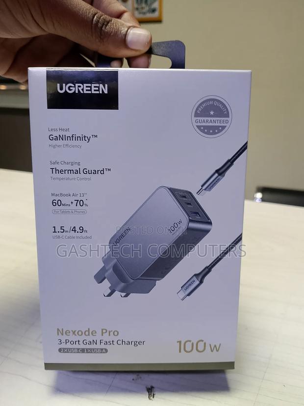 X757 Ugreen Nexode Pro 100w 3-Port Gan Fast Charger