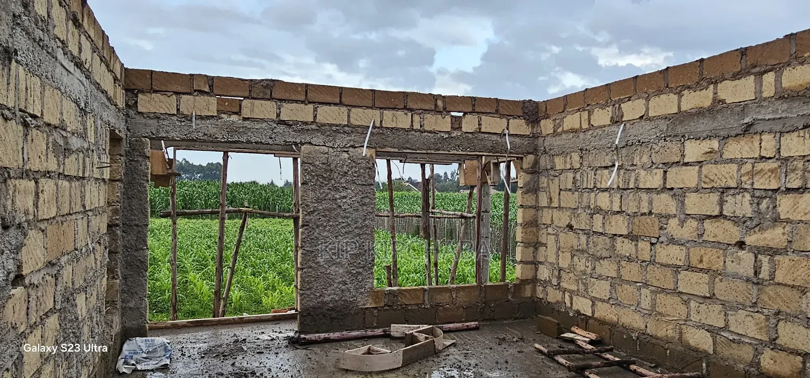 3bdrm Bungalow in Kibulgeny, Kiplombe for sale