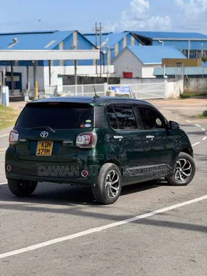 Toyota Passo 2017 Green