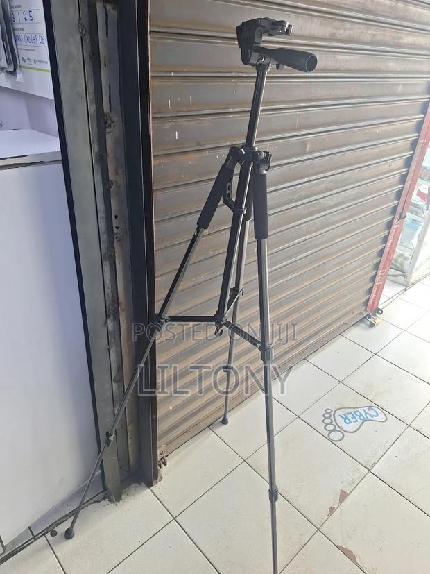 Heavy Camera Tripod Stand - thumbnail 2
