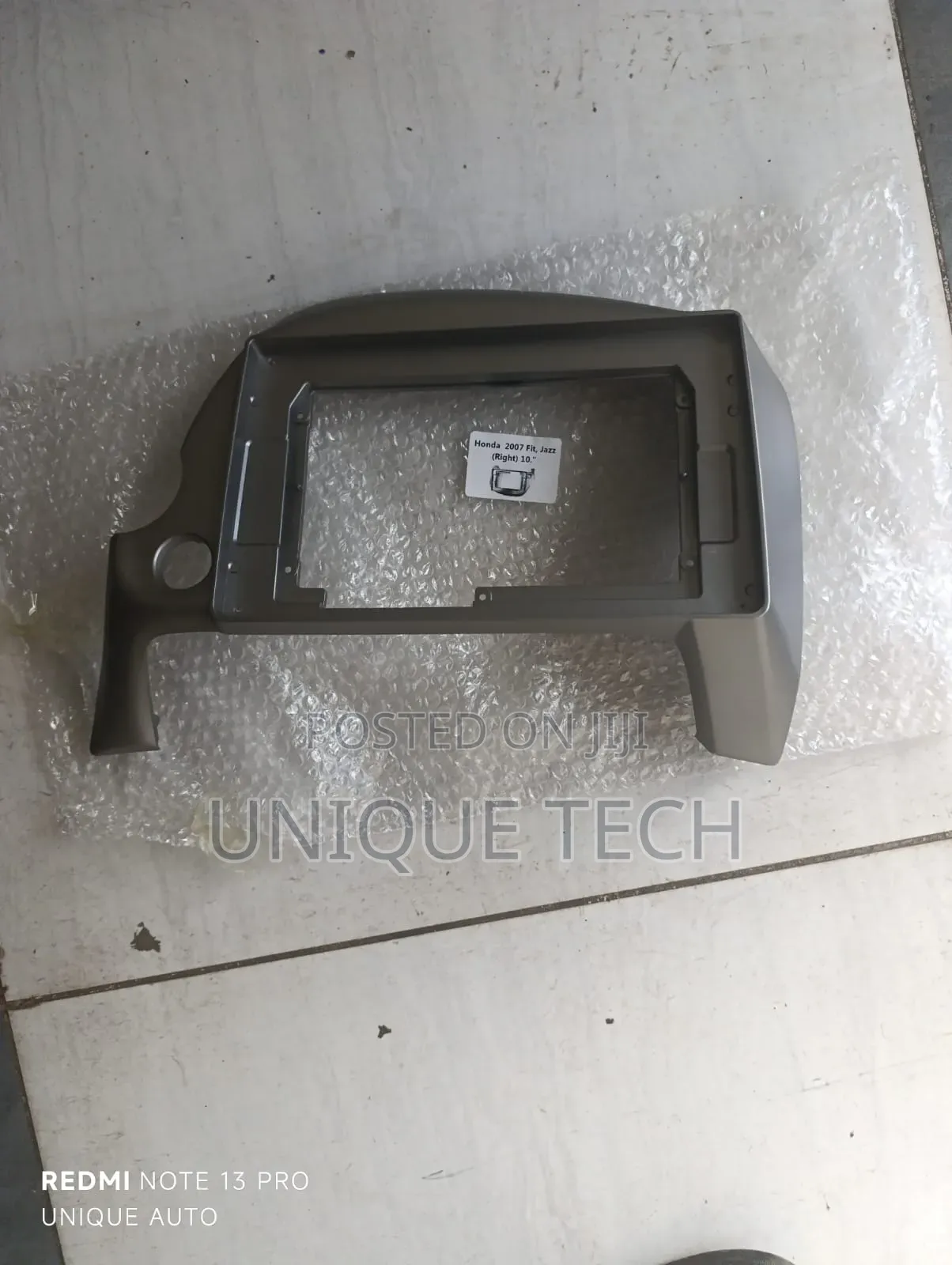 Honda Fit 2007 Radio Console – 10" Touchscreen Frame