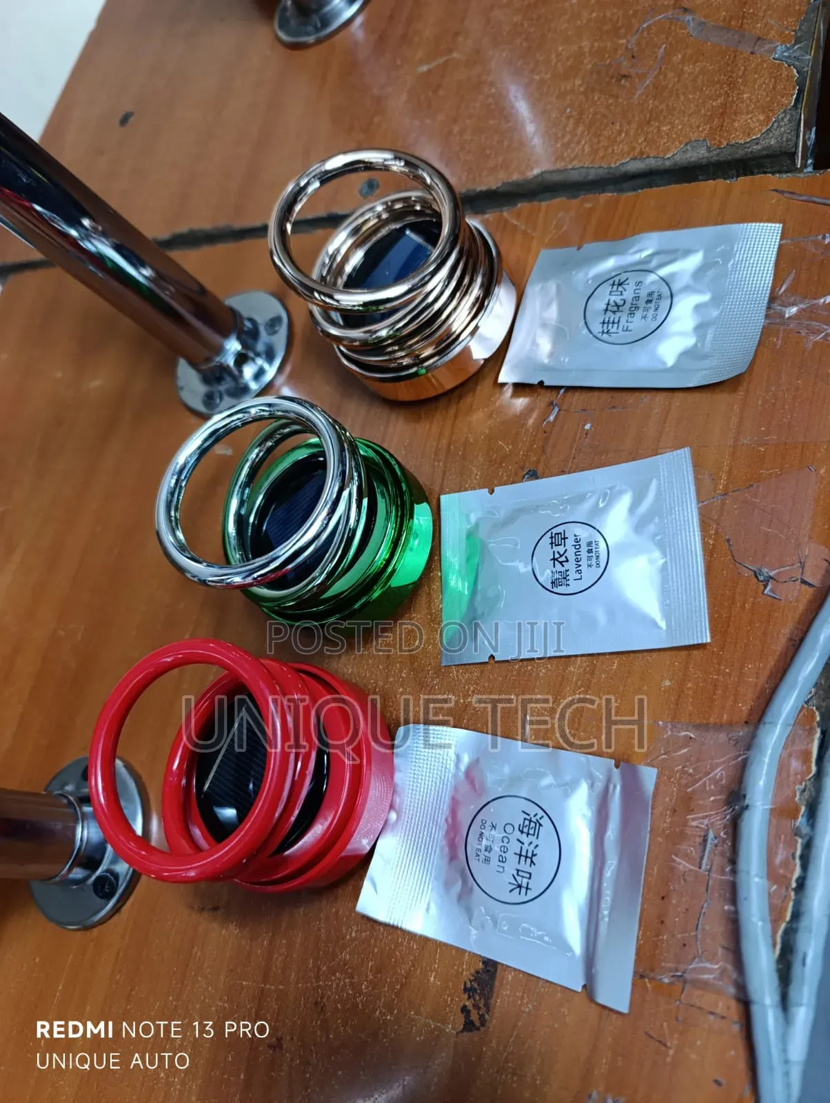 Rotating Ring Air Freshener/ Stylish Car Fragrance
