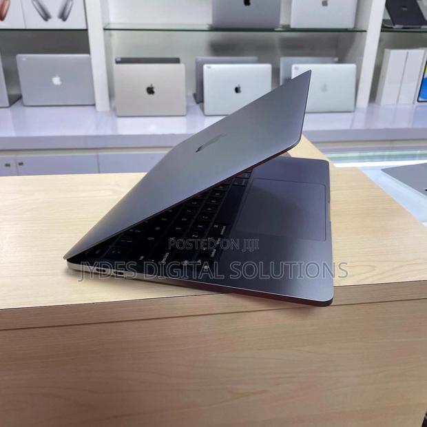 Laptop Apple MacBook Pro 2020 16GB Intel Core I7 SSD 512GB - thumbnail 2