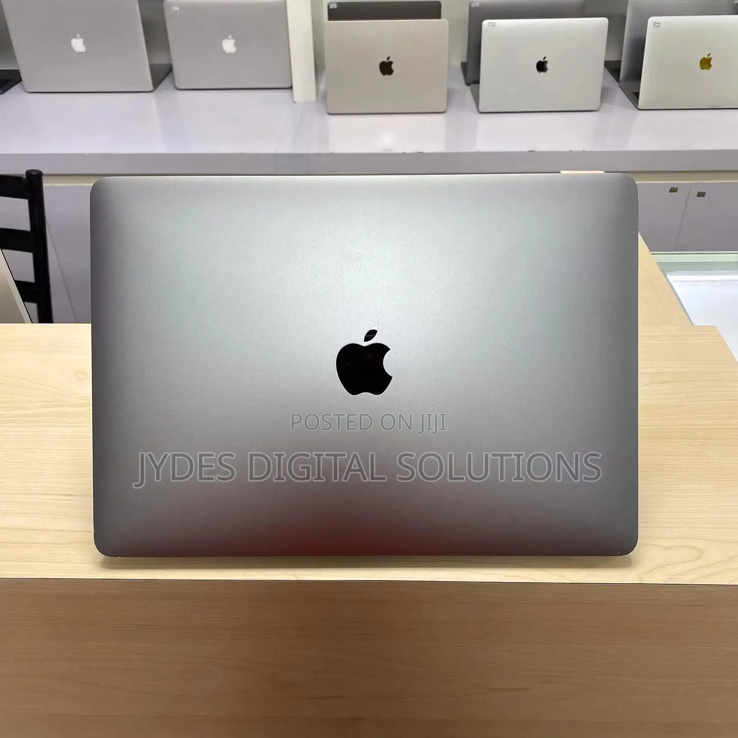 Laptop Apple MacBook Pro 2020 16GB Intel Core I7 SSD 512GB