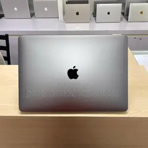 Laptop Apple MacBook Pro 2020 16GB Intel Core I7 SSD 512GB
