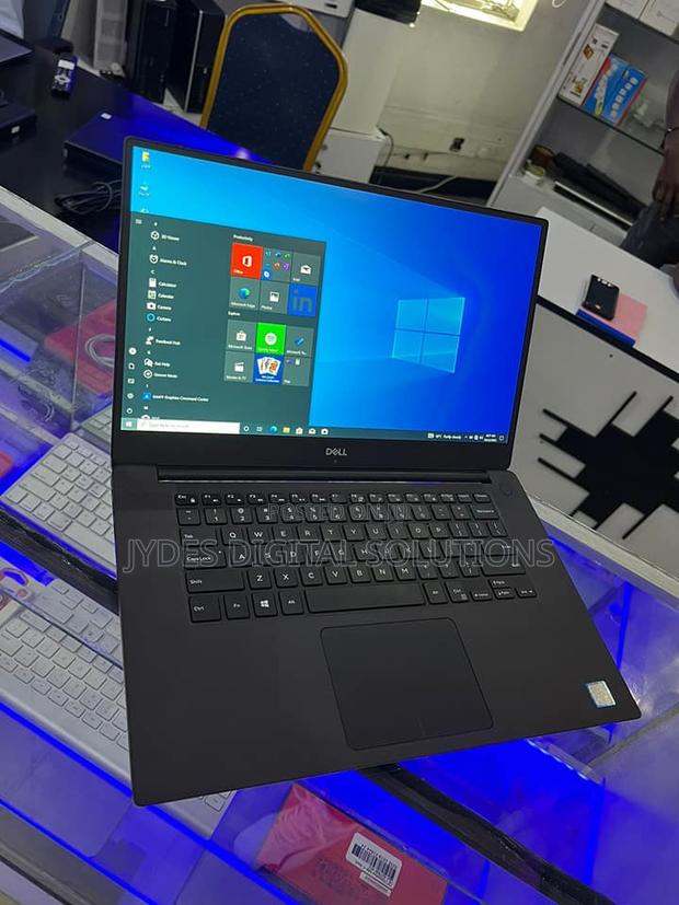 Laptop Dell Precision 5520 16GB Intel Core I7 SSD 512GB - main view
