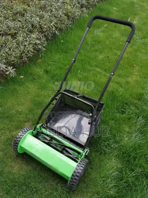 Manual Reel Lawn Mower for Small Lawns Low Cost Easy Use