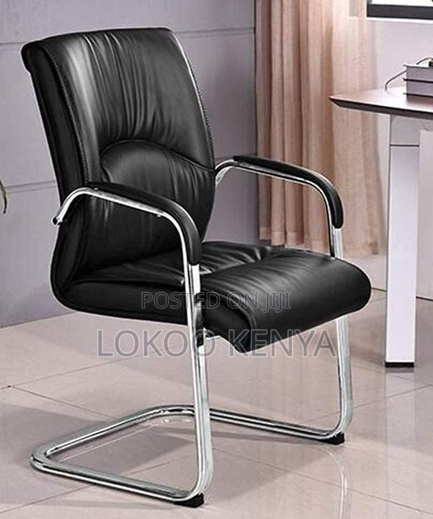 Office Chair : Client Meeting Room Chair - main view