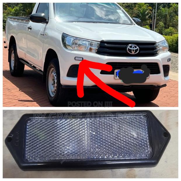 Bumper Reflector for Pick Up,Dmax and Hilux. - main view