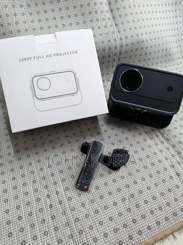 Android 13.0 Cy900 Projector