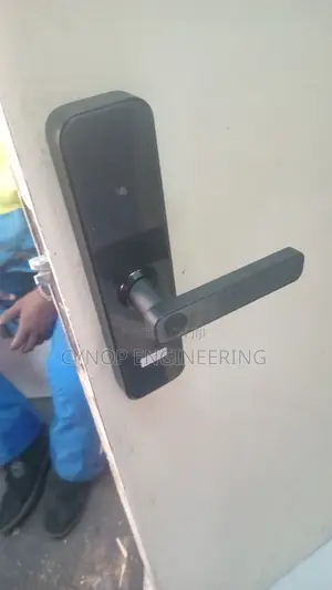 Smart Locks for Hotels, Airbnb and Homes